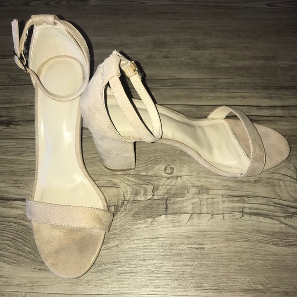 Natural ankle strap heel - Picture 4 of 7